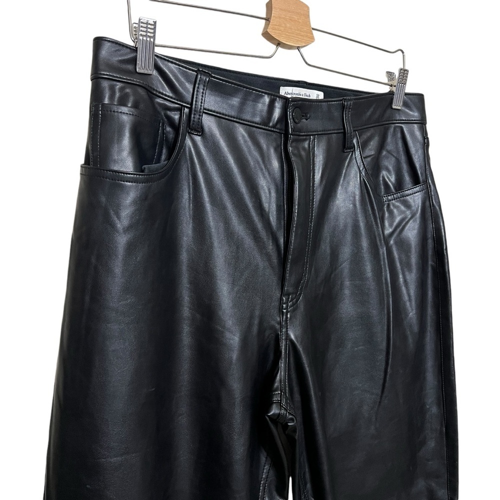 Abercrombie and Fitch Women's Faux Leather Leggings Black Size 14 - Picture 2 of 8